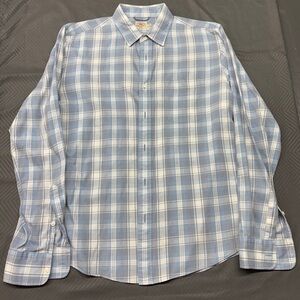 Faherty Men’s Light Blue and White Plaid Shirt Size M